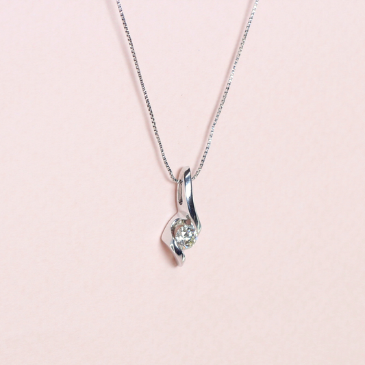 .25ct Round cut Solitaire necklace