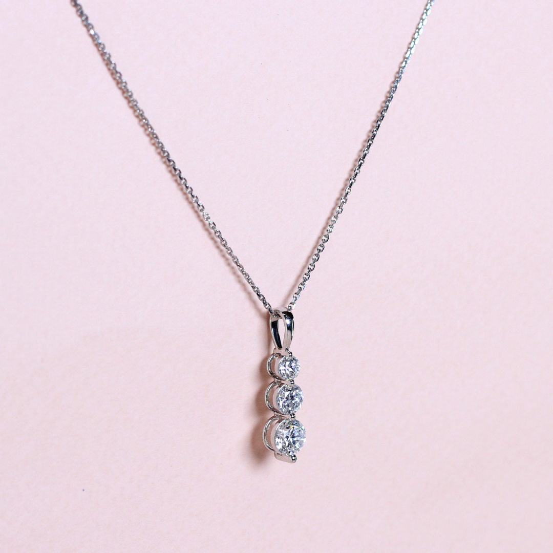1.42cts Round cut Lab-grown Tres Marias necklace