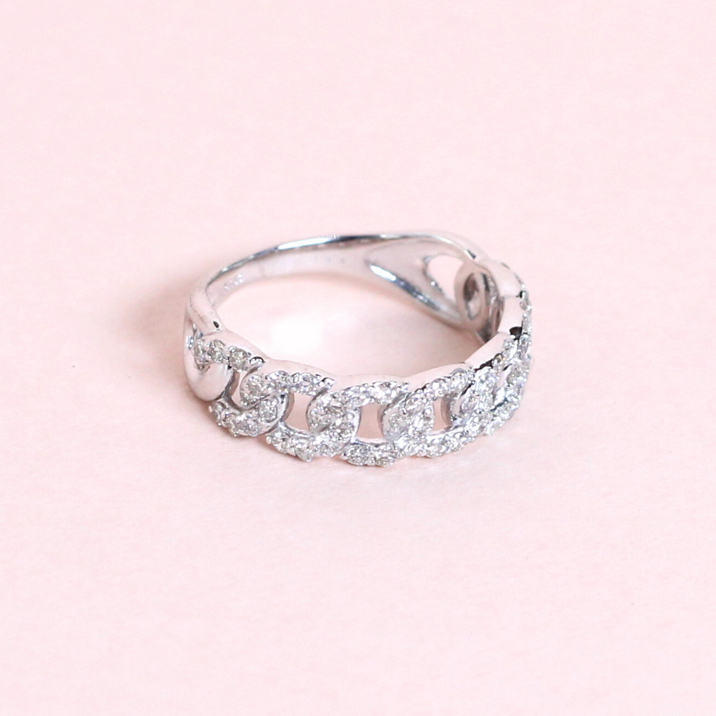 .44cts Chain statement ring