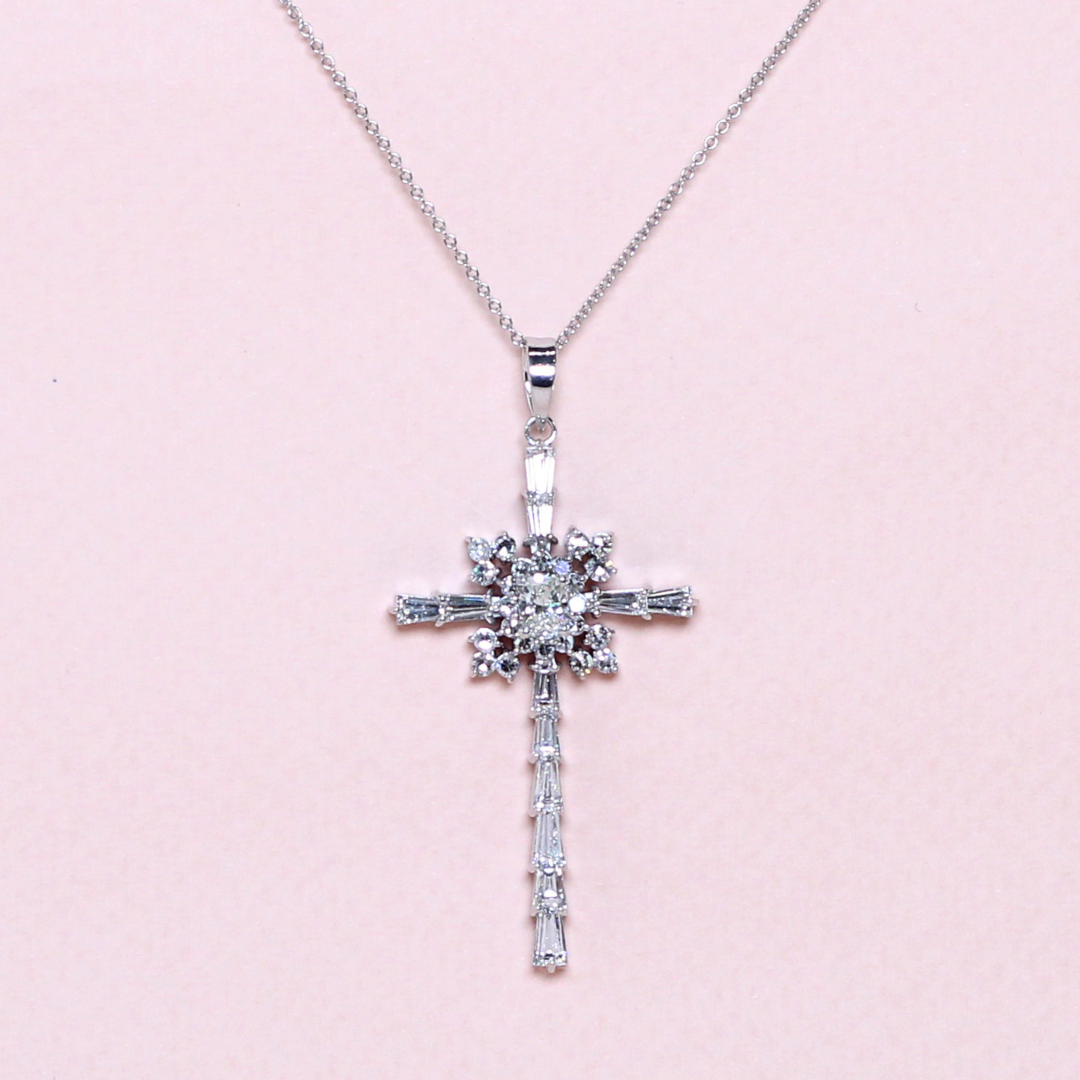 2.10cts Cross necklace