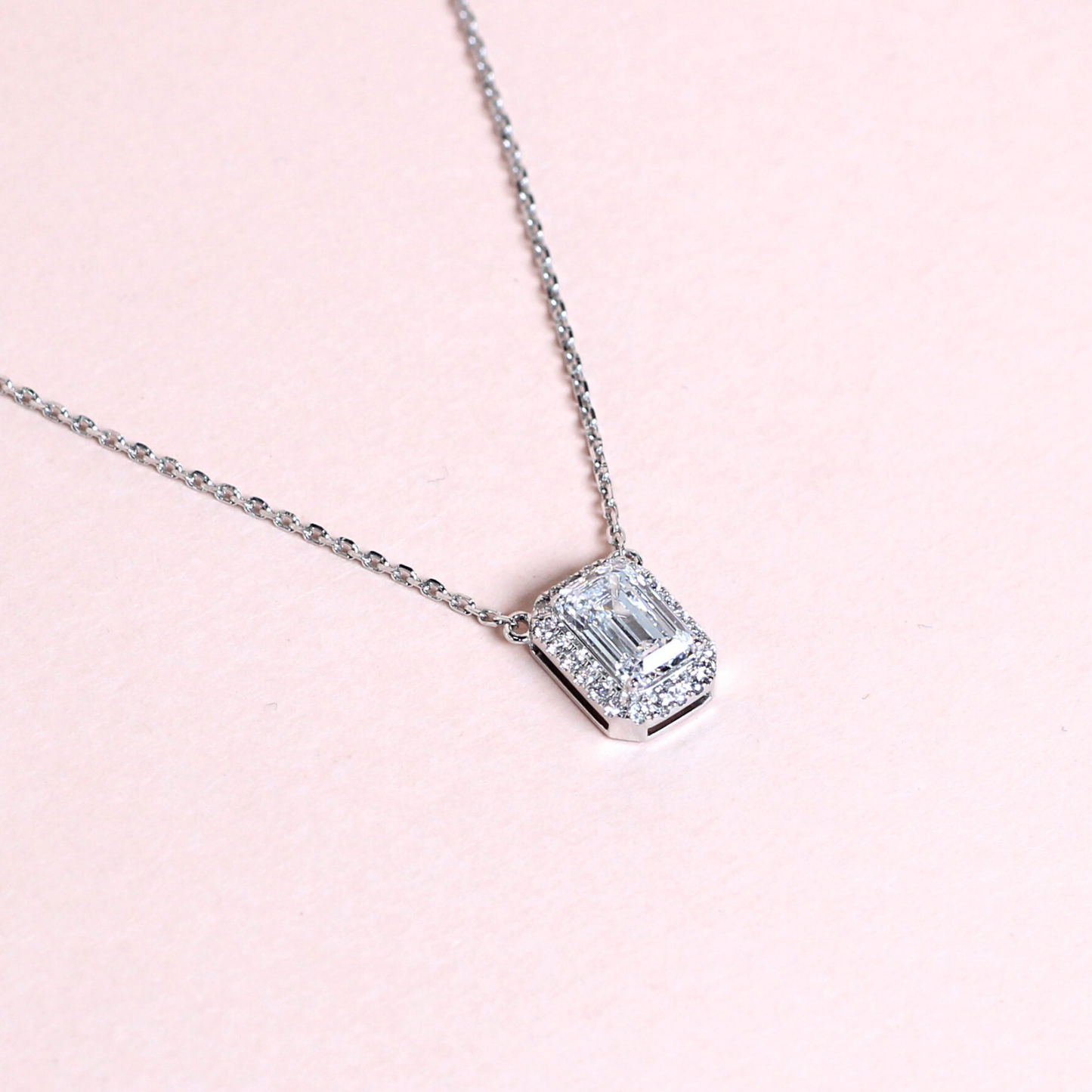 1.15cts Emerald cut Lab-grown necklace with halo