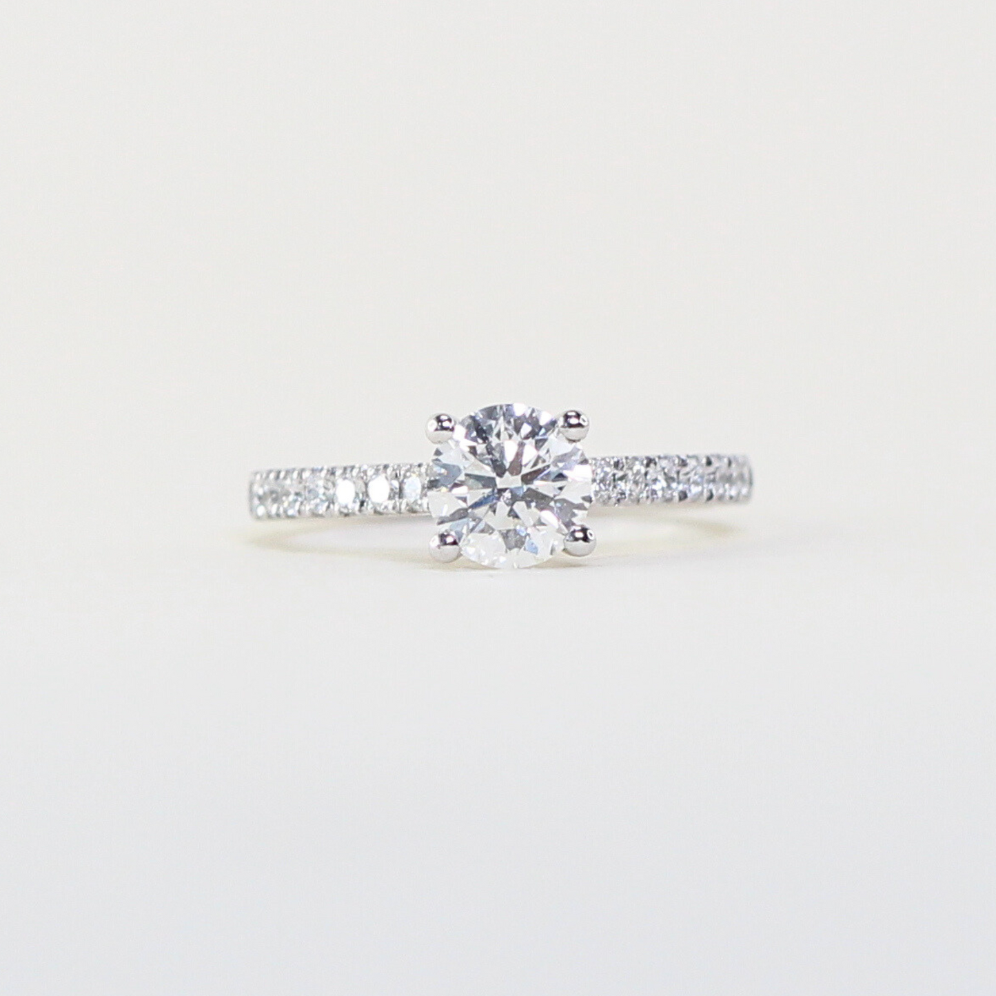 .75ct Round cut Pavé ring