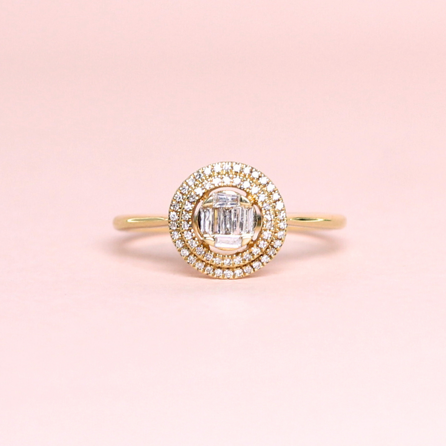 .18cts Round Illusion ring