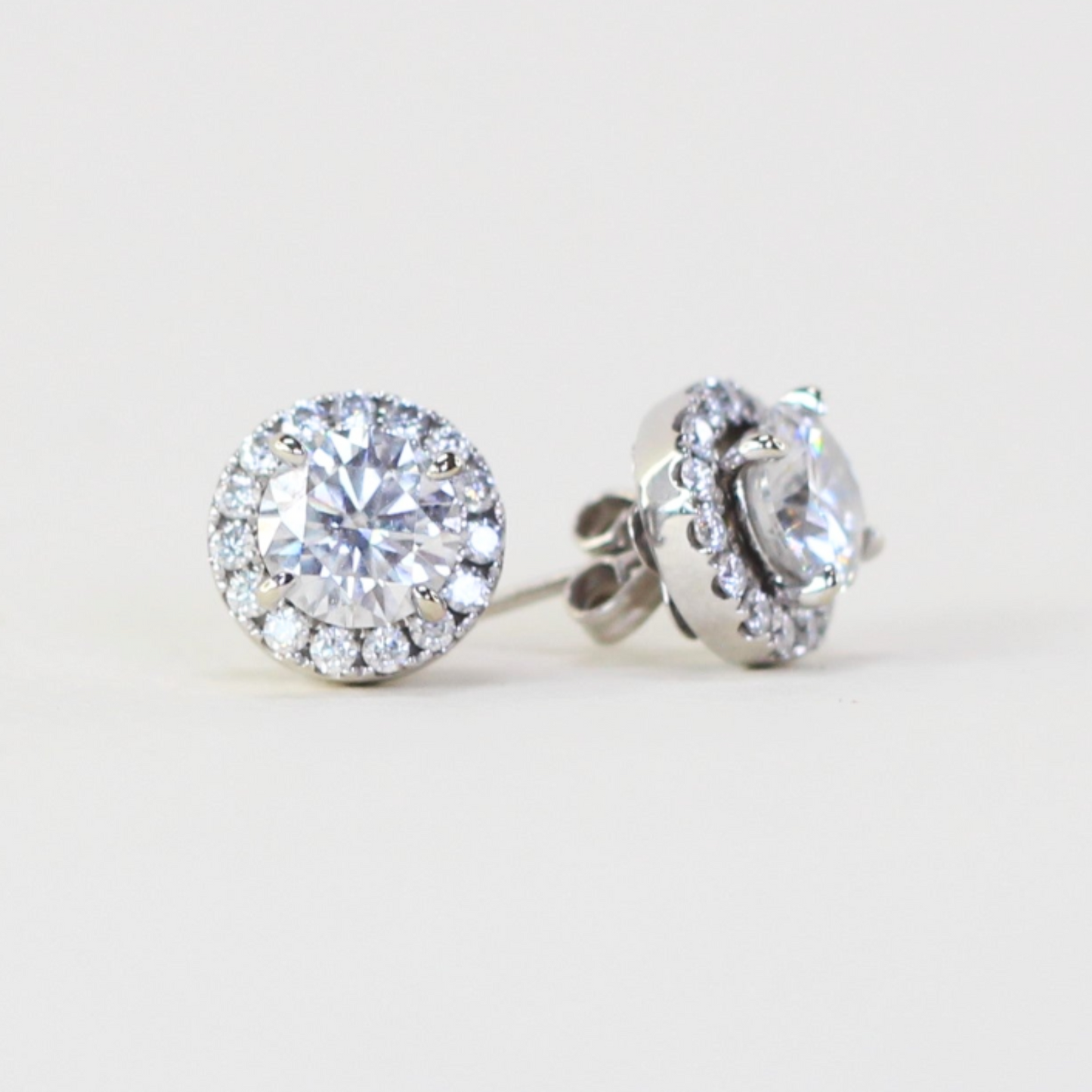 2cts Round cut Solitaire Stud earrings with detachable halo