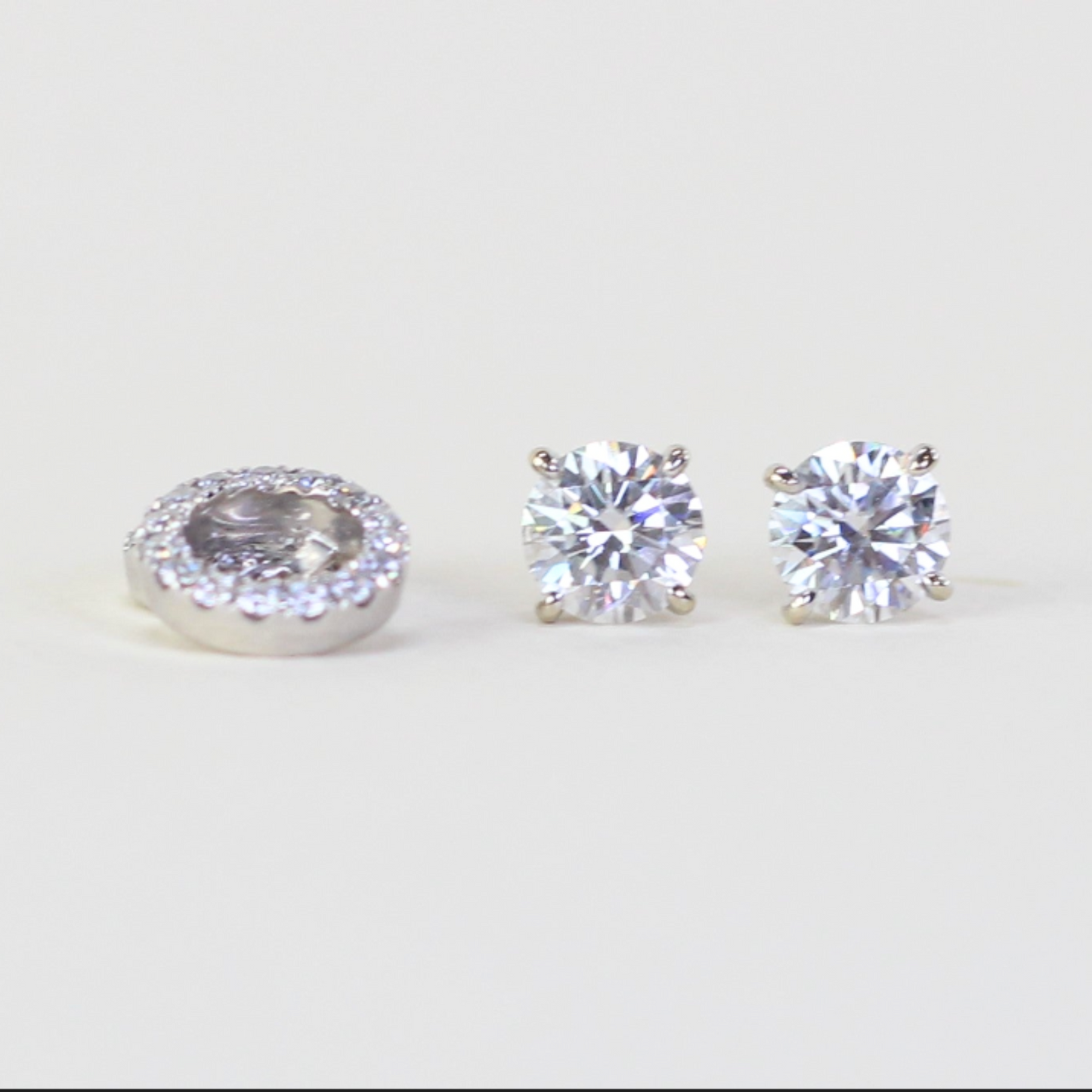 2cts Round cut Solitaire Stud earrings with detachable halo