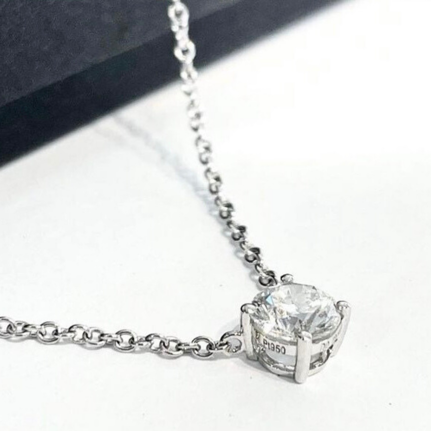 .70ct Round cut Solitaire necklace