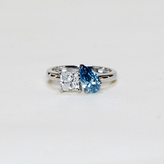 1.70cts Toi et Moi Lab-grown ring