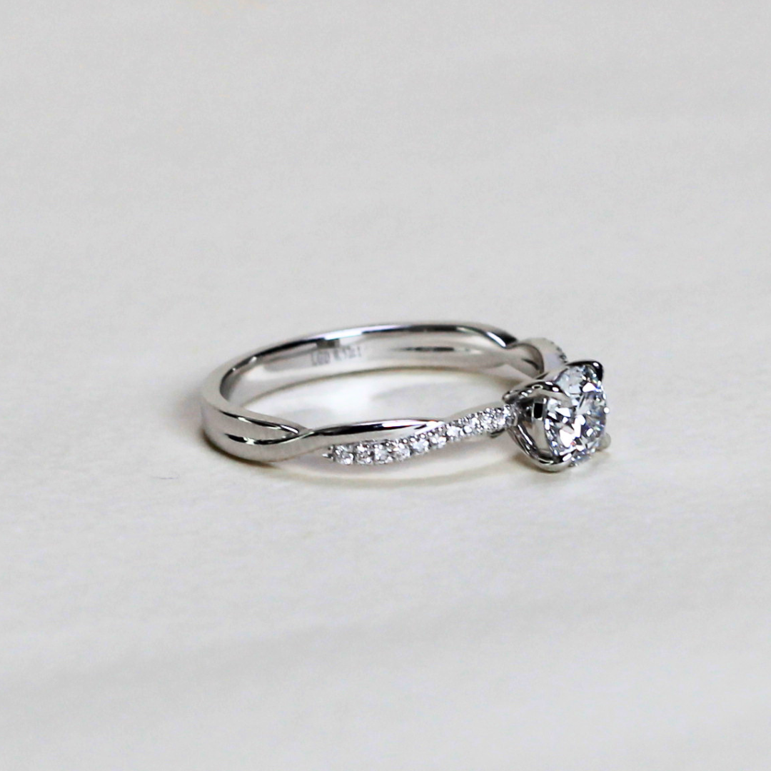 .83cts round cut half eternity lab-grown modified ring