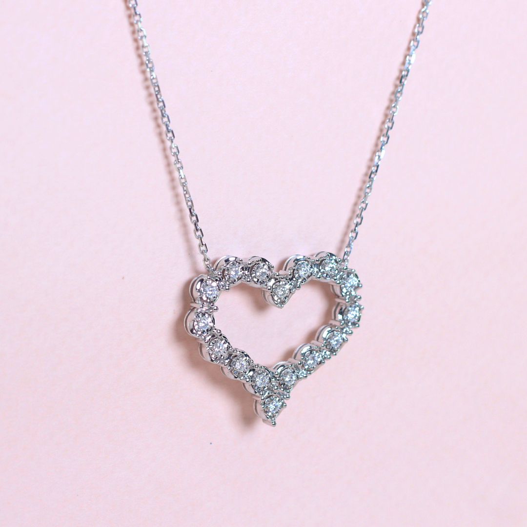 .44cts Heart necklace