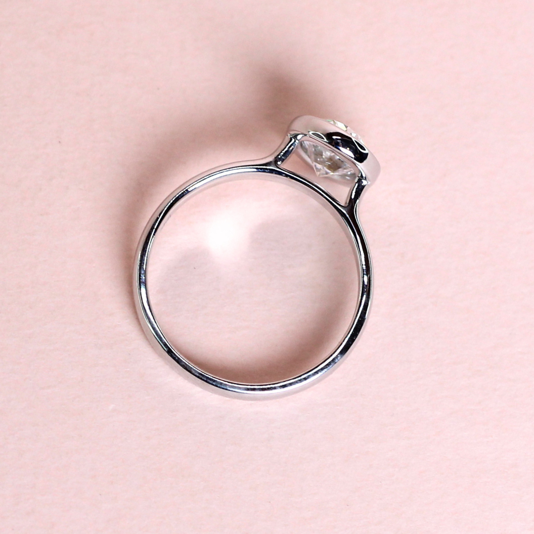 2.02ct Oval cut bezel Lab-grown ring