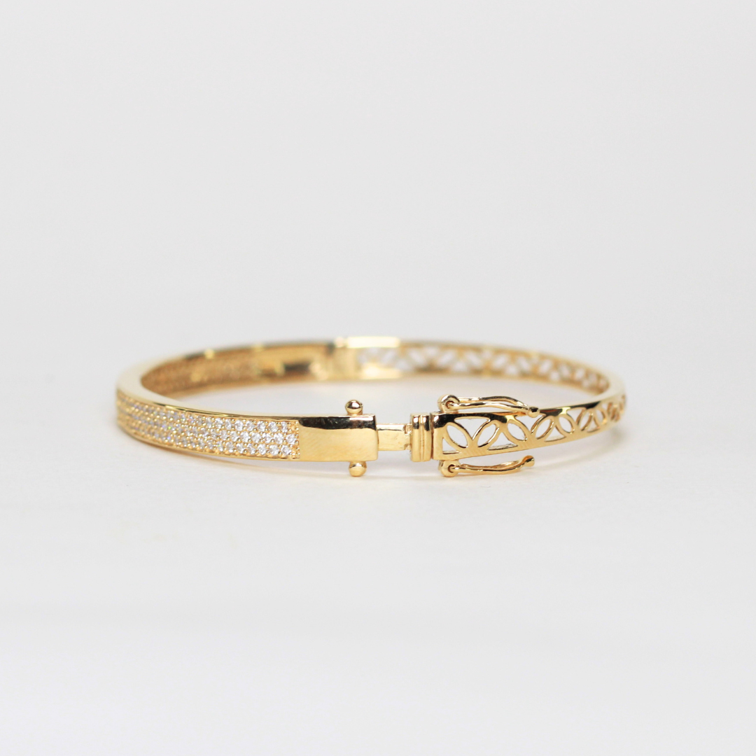 .96cts Half Eternity bangle