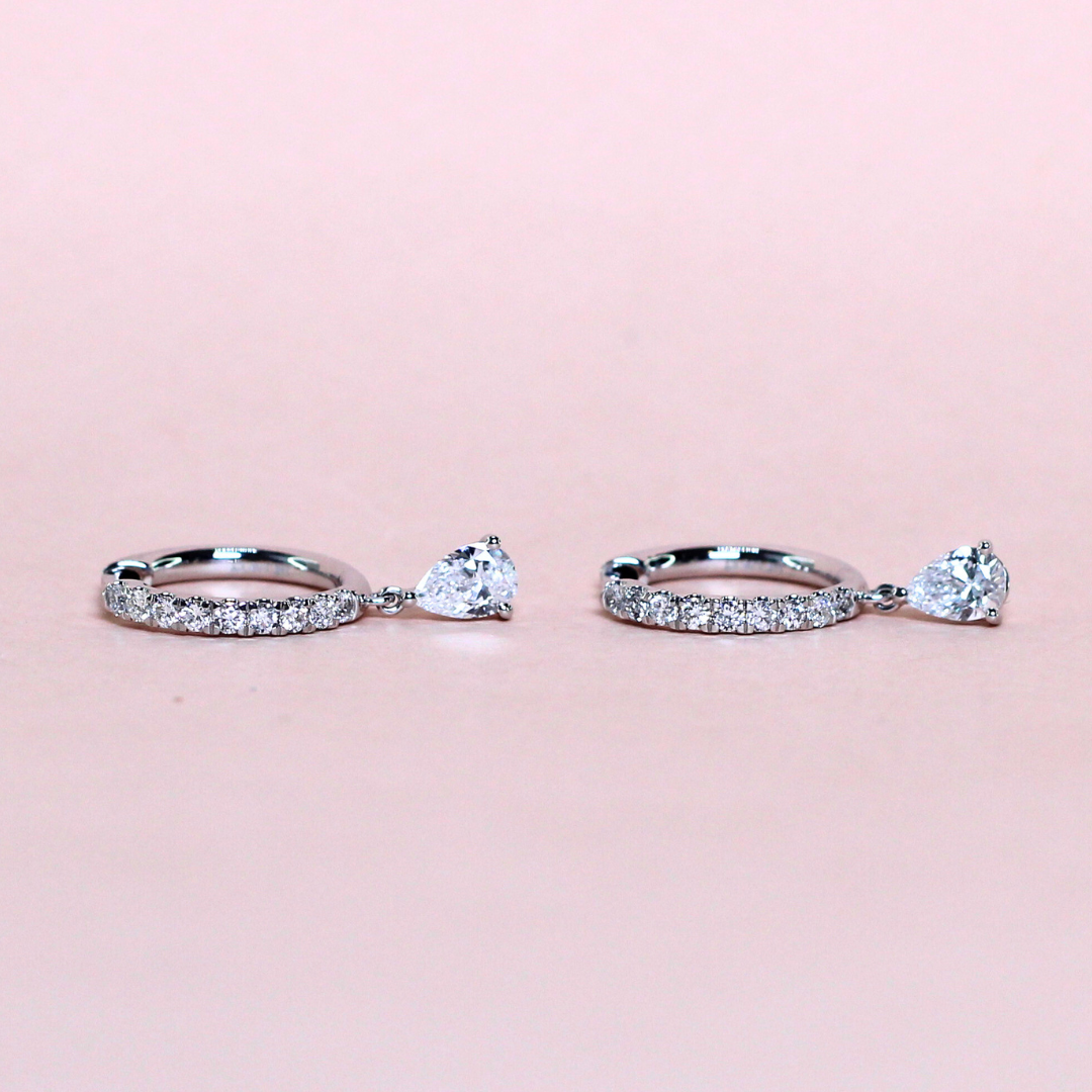 1.08cts Lab-grown Pear Danglers