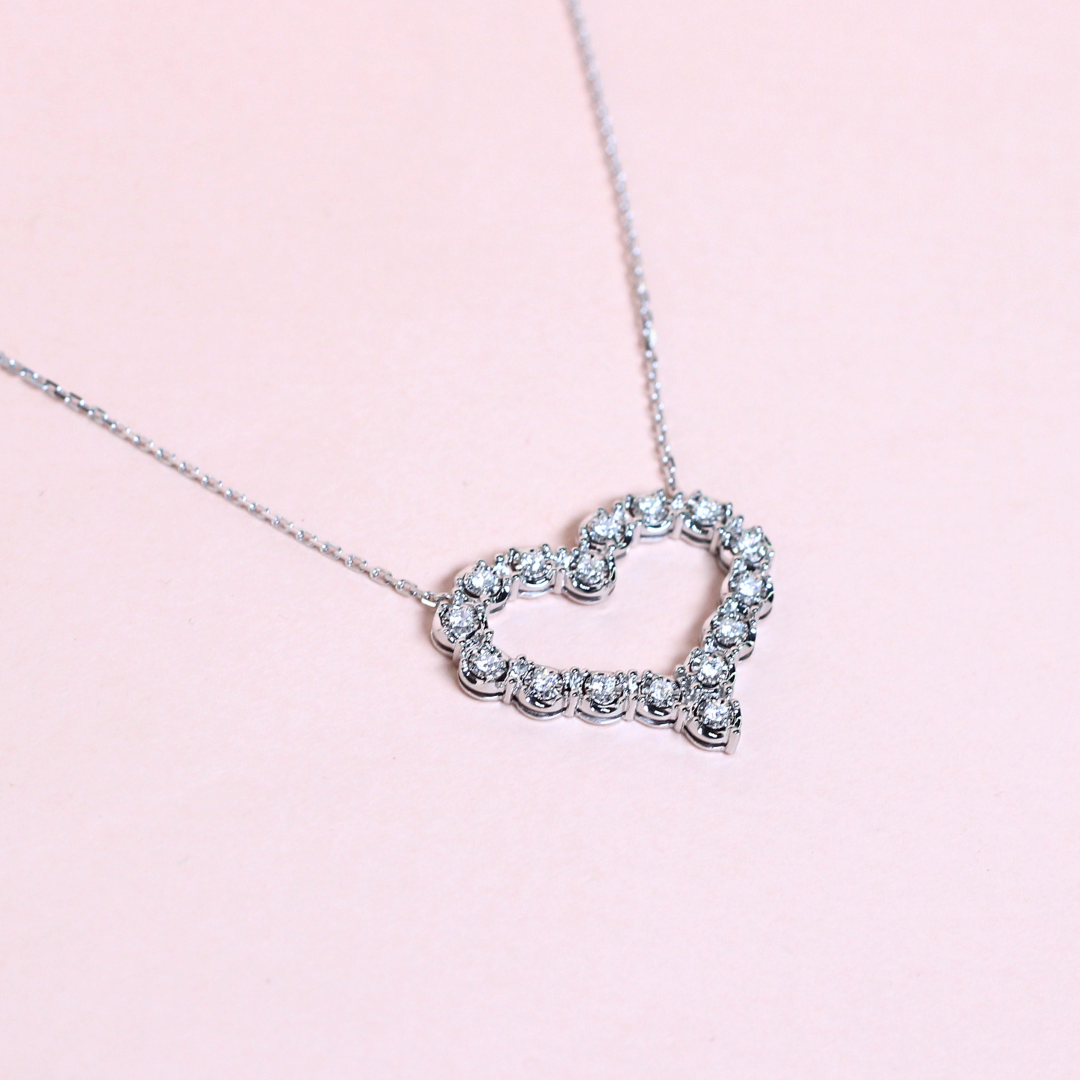 .44cts Heart necklace