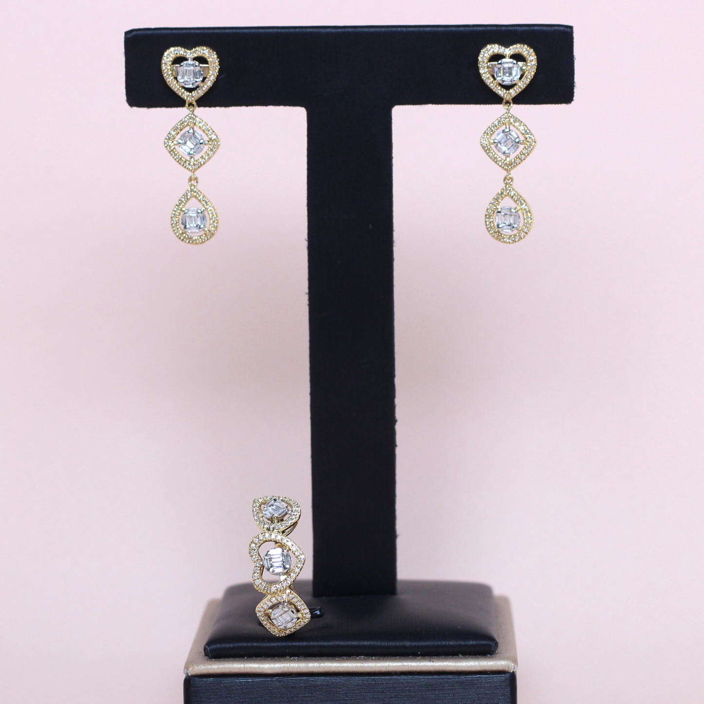 .80cts Multi-shape Illusion Dangling set