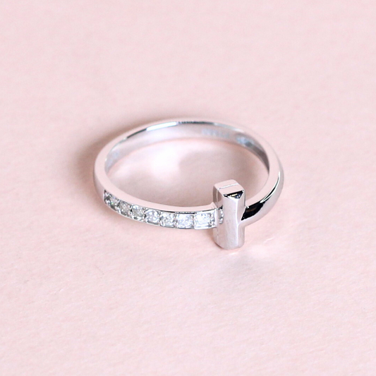 .10cts T-ring