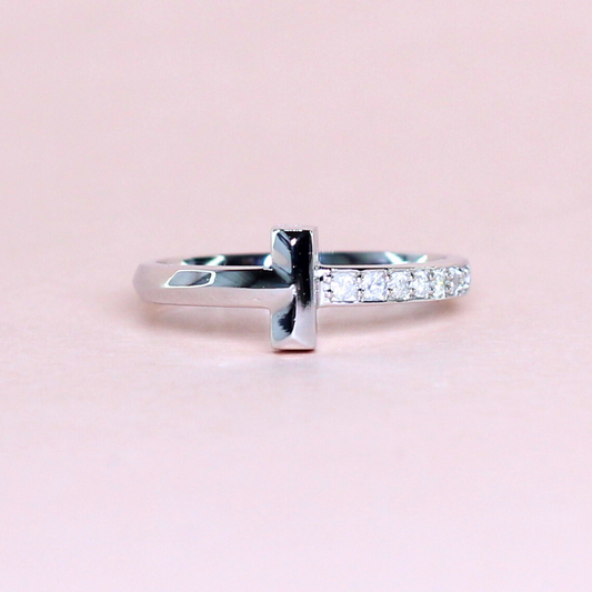 .10cts T-ring