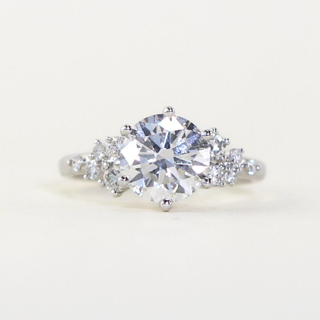 2.50cts Round cut Lab-grown ring on modified band