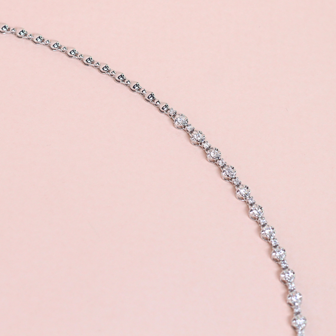 2.61cts Round cut Graduating Drop Tennis necklace