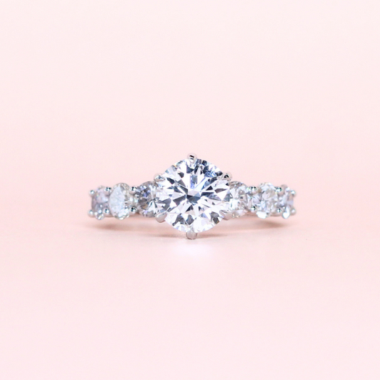 3.73cts Round cut Lab-grown ring
