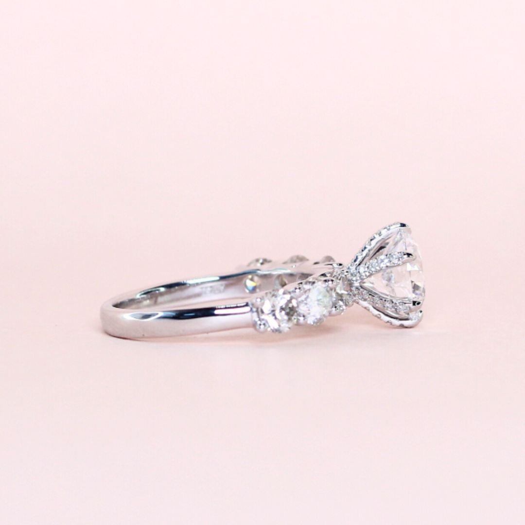 3.73cts Round cut Lab-grown ring