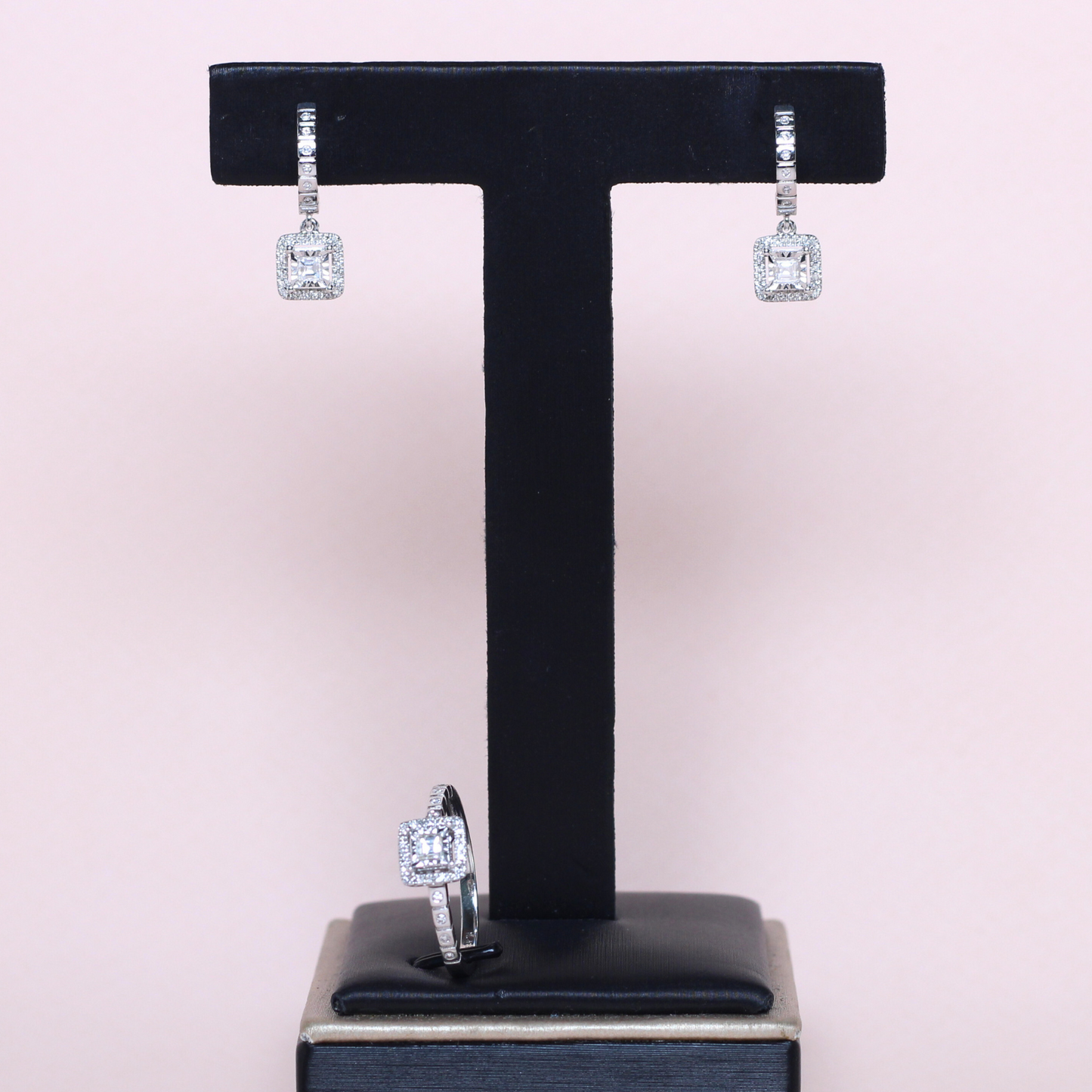 .50cts Square Drop set