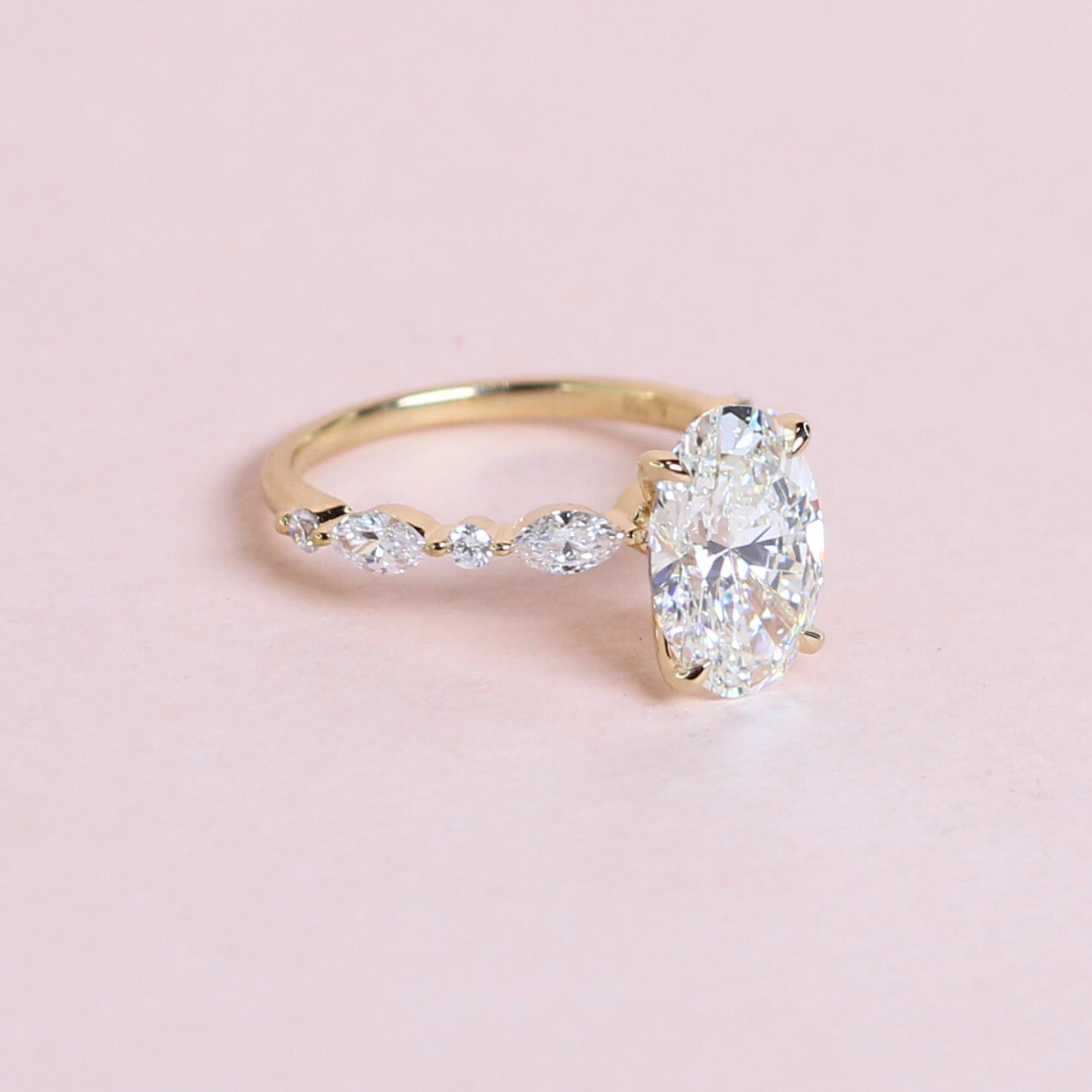 2.37cts Oval cut Lab-grown ring on modified band