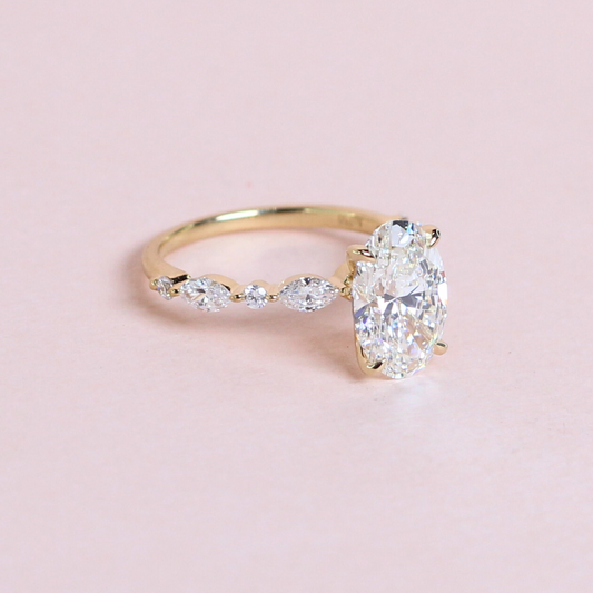 2.37cts Oval cut Lab-grown ring on modified band