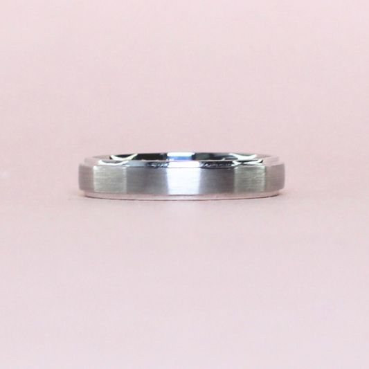 4mm Platinum Male ring
