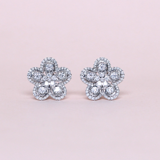 1.42cts Flower Stud earrings