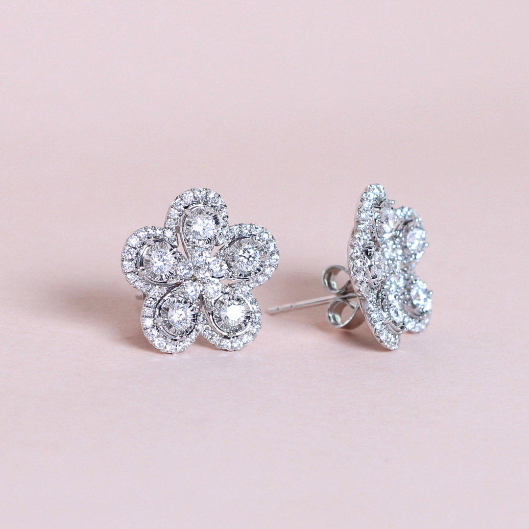 1.42cts Flower Stud earrings