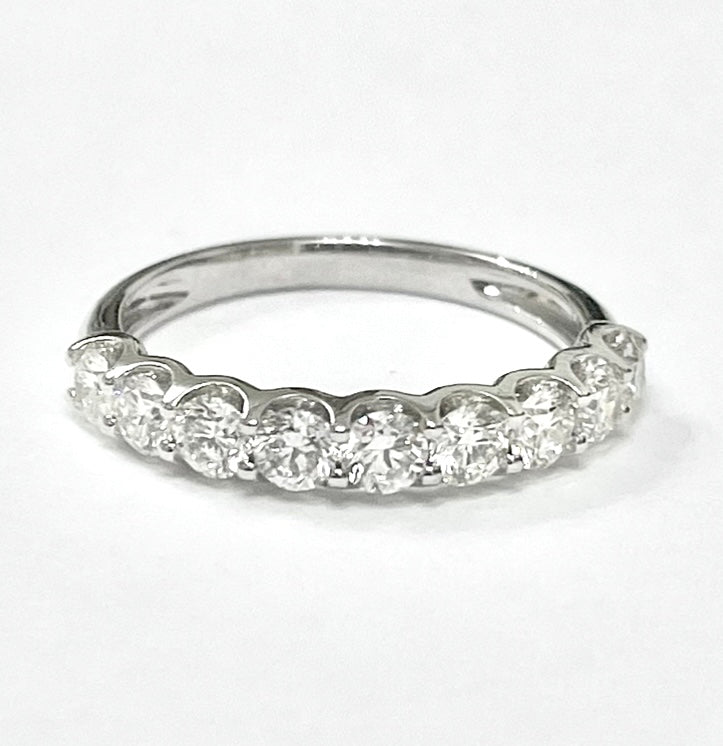 .90cts 9-stone Round cut ring