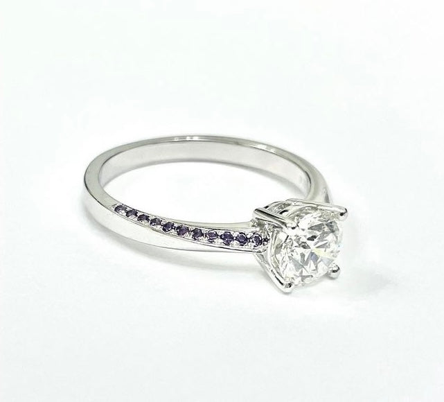 1.23ct Round Brilliant Diamond ring with Amethyst side stones