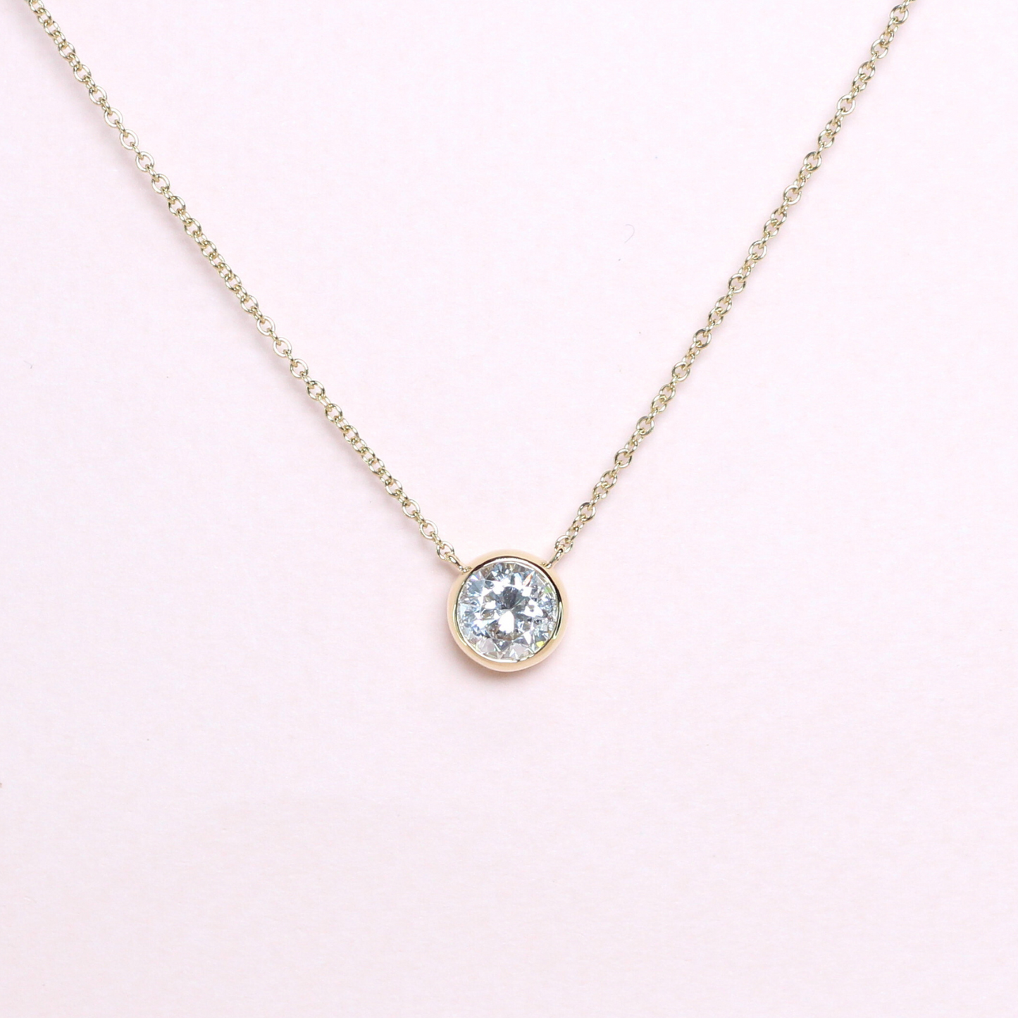 1.55ct Round cut Solitaire necklace