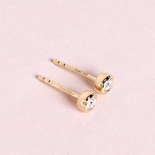 .20cts Round cut Solitaire Stud earrings