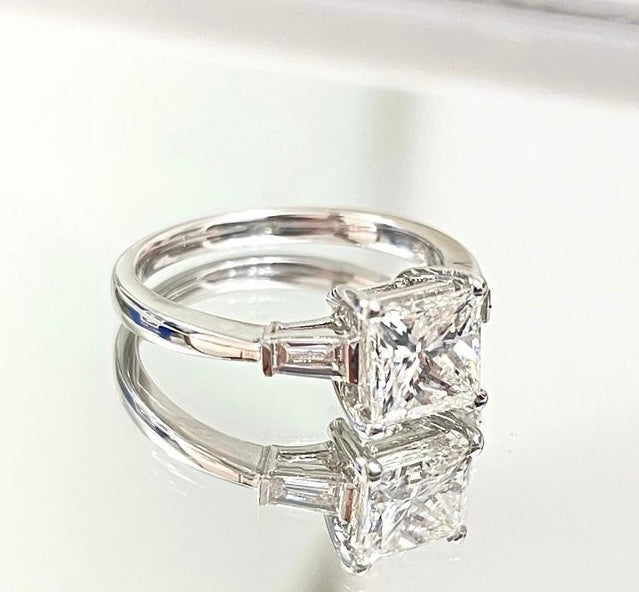 1.03ct Princess Diamond ring with Baguette side stones