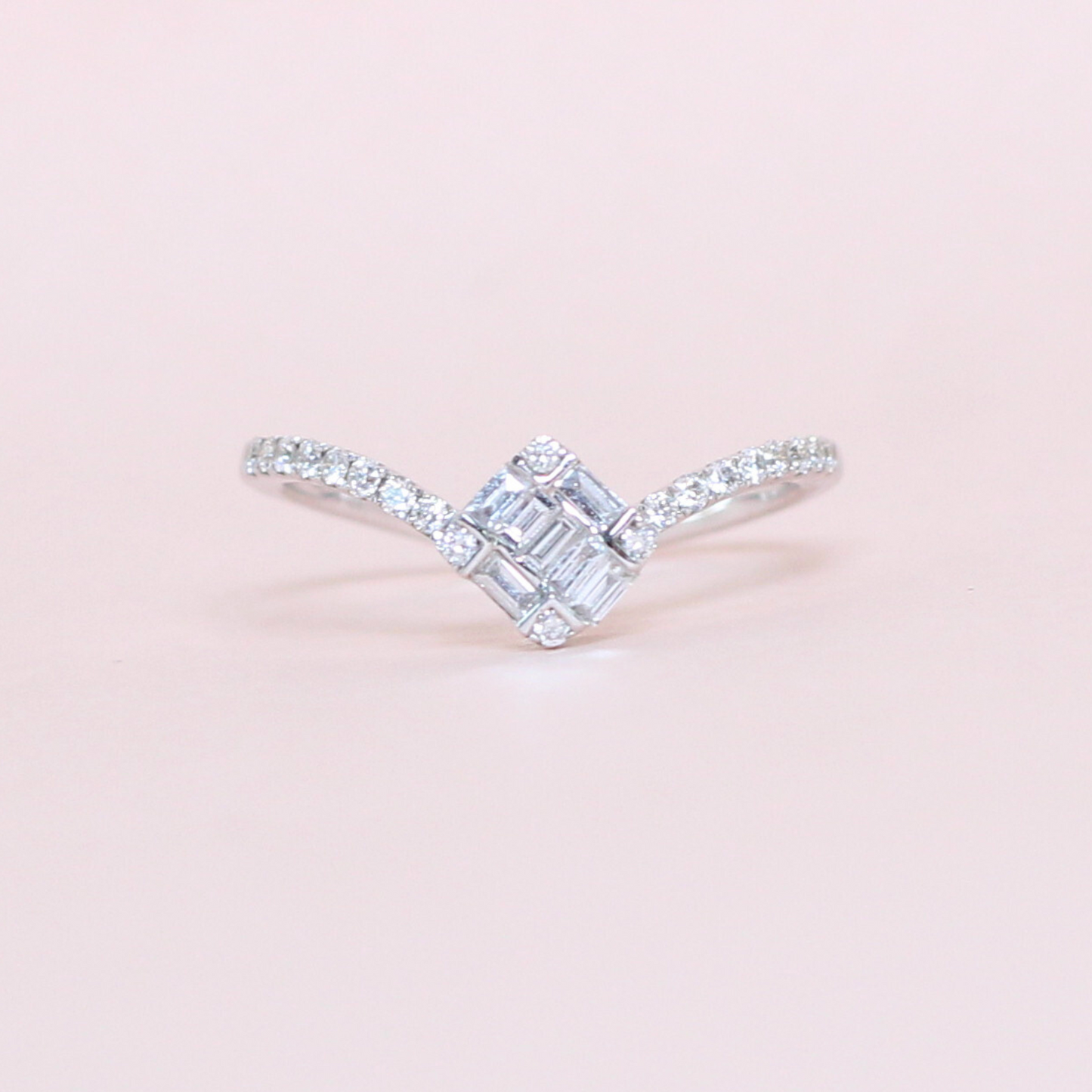 .30cts Square Illusion Chevron ring