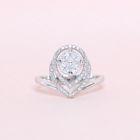 1cts Round Illusion ring with pear-shaped halo