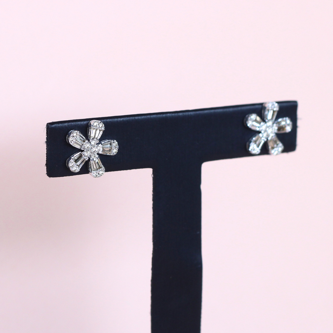 1cts Flower Illusion Stud earrings