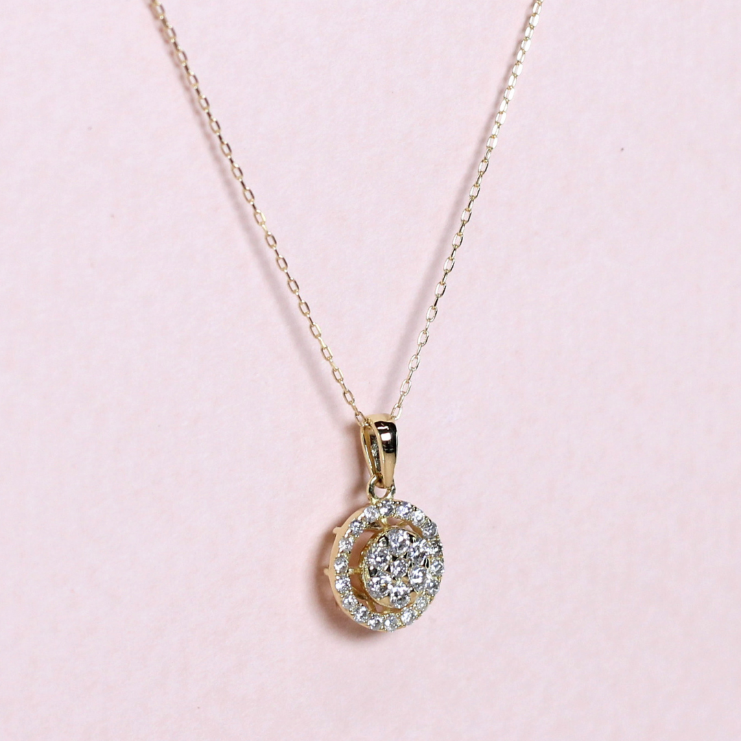 .20cts Round Illusion necklace with halo