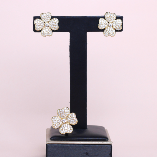 1.90cts Clover Illusion set