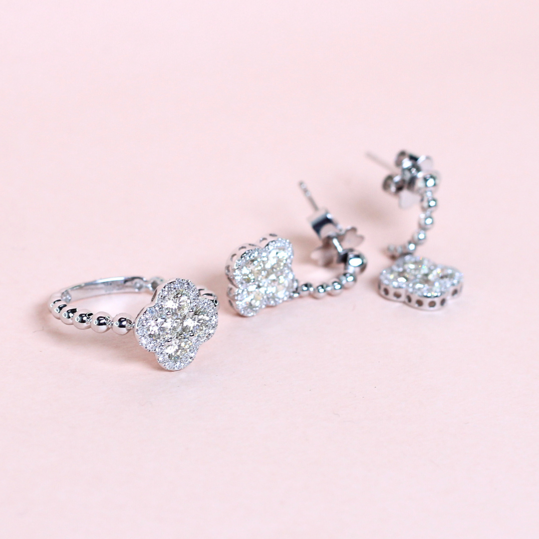 2.43cts Clover Illusion set