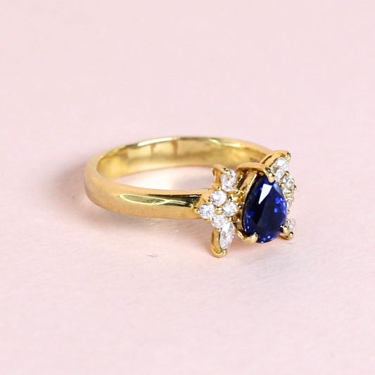 Sapphire and Diamond Modified ring