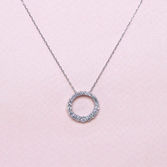 .50cts Graduating Donut necklace