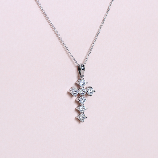 .99cts Cross necklace