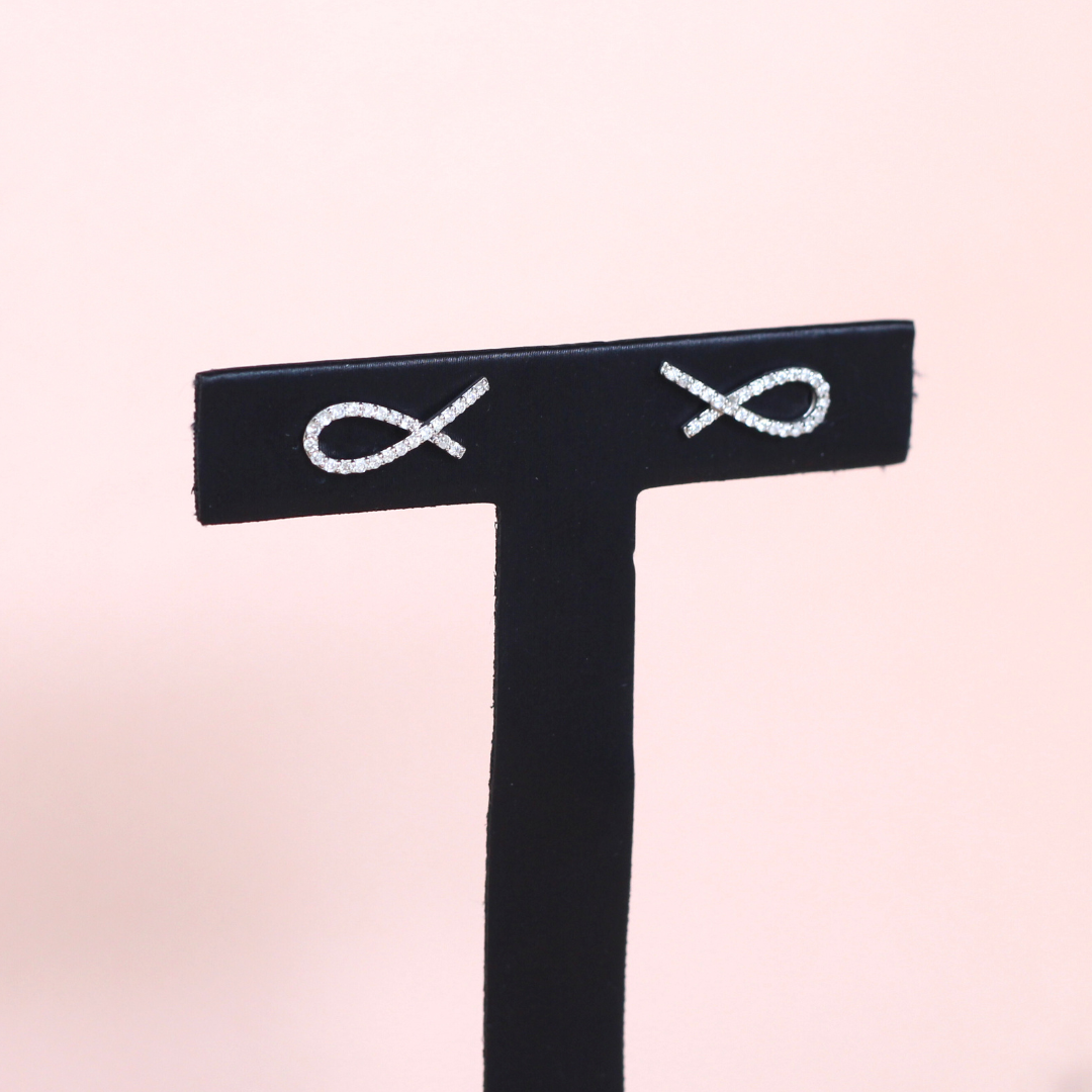 .30cts Ribbon Crawler earrings