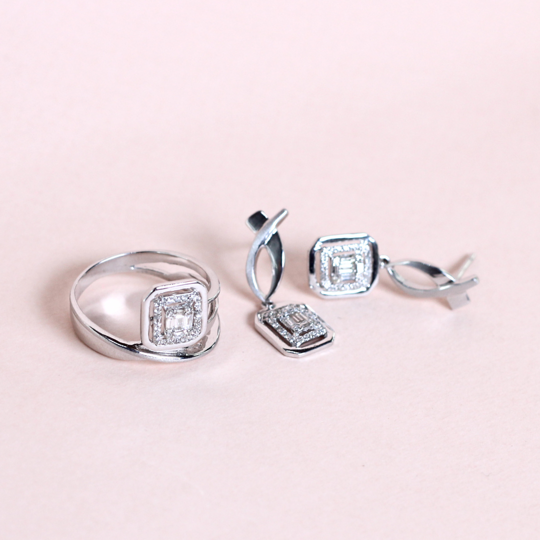 .60cts Cushion Illusion Dangling set