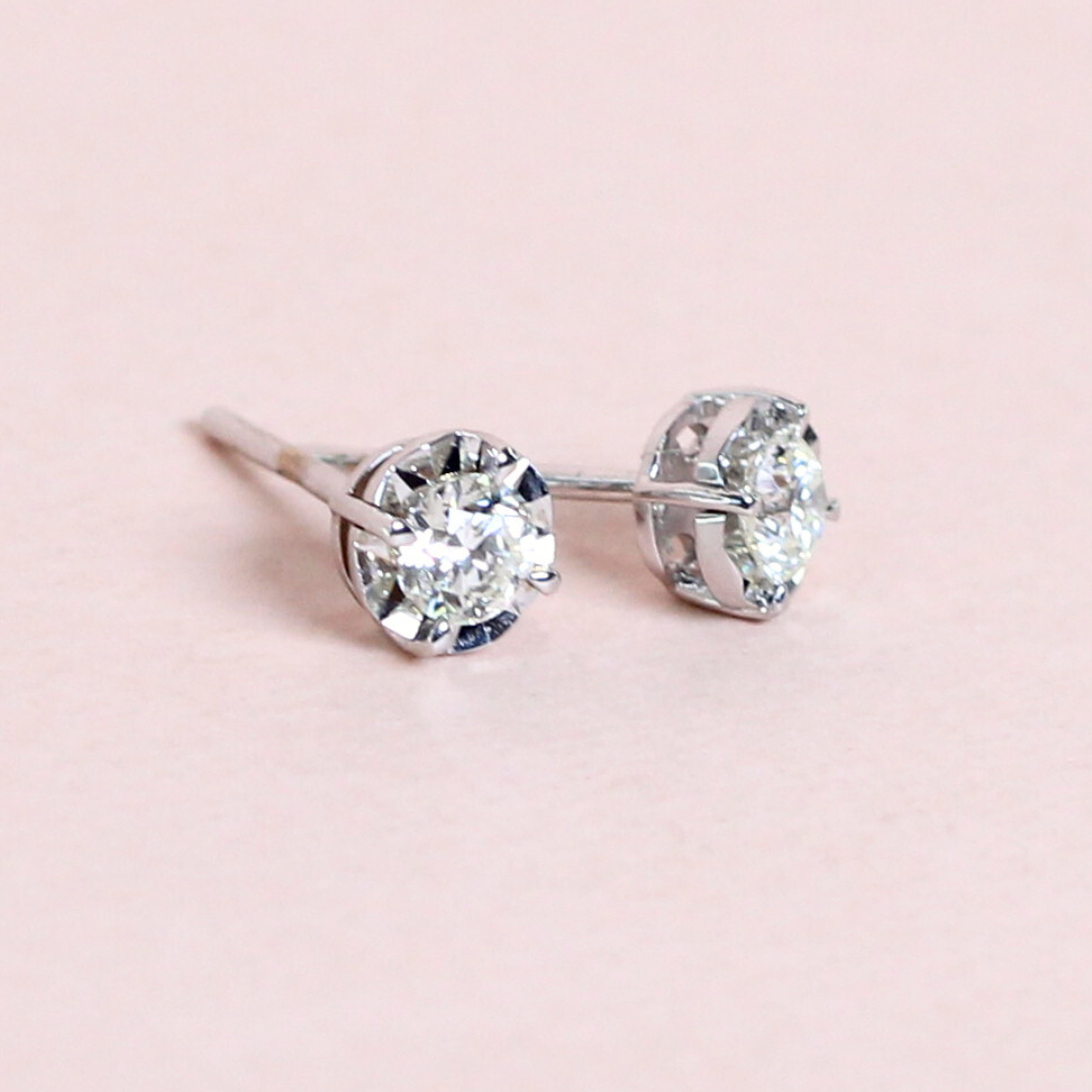 .48cts Stud earring