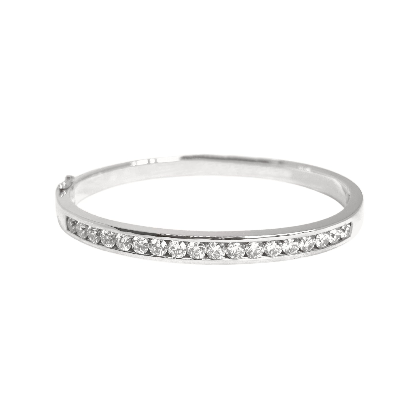 2.70cts Round cut Channel bangle