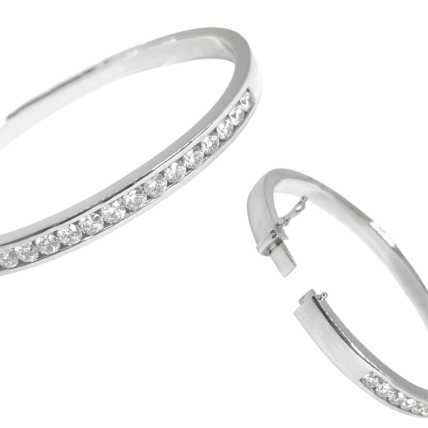 2.70cts Round cut Channel bangle