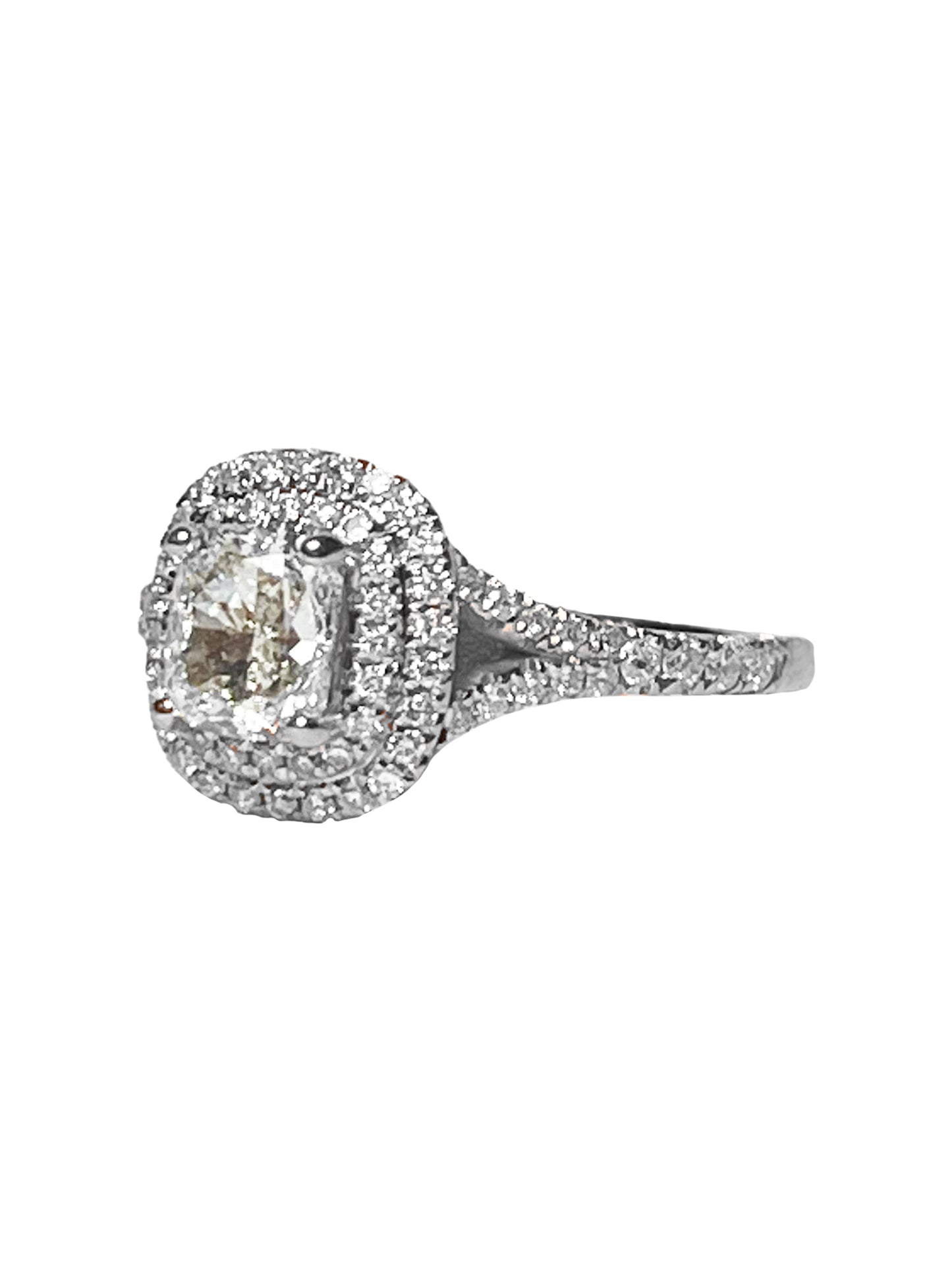 1.40cts Cushion cut illusion Pavé ring with double Halo